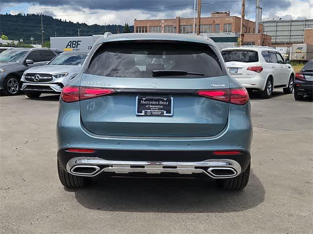 Photo of 2025 Verde Mercedes-Benz GLC 350e
