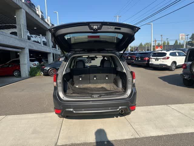 Photo of 2020 Magnetite Gray Metallic Subaru Forester