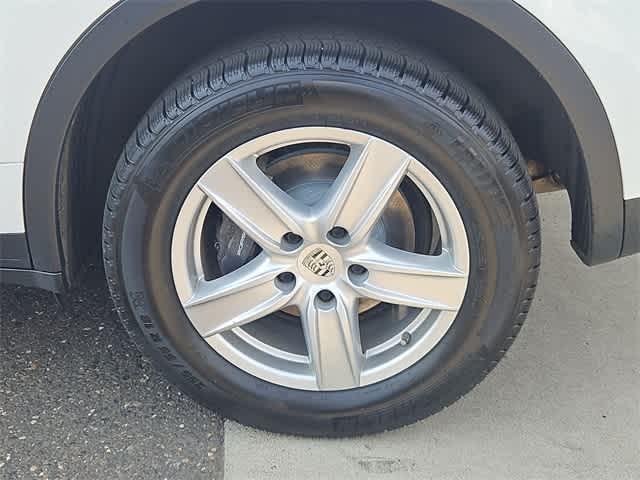 Photo of 2014  Porsche Cayenne
