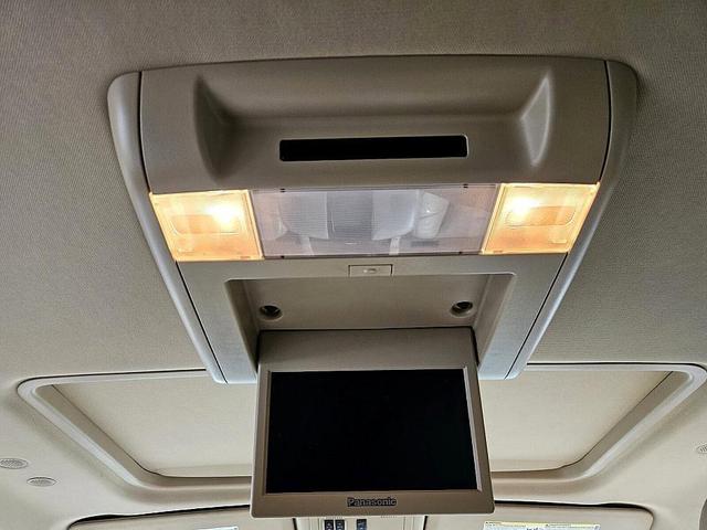 Photo of 2014 White GMC Yukon XL
