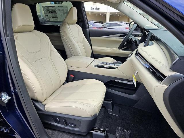Photo of 2025 Grand Blue INFINITI QX60