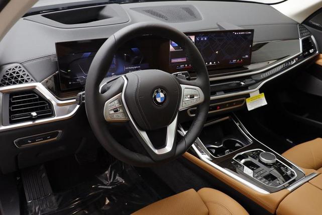 Photo of 2026 Black Sapphire Metallic BMW X7