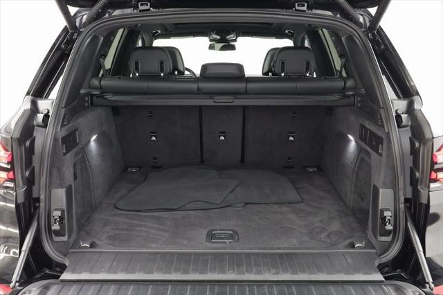 Photo of 2024 Black Sapphire Metallic BMW X5