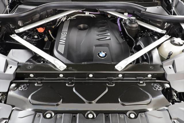 Photo of 2024 Black Sapphire Metallic BMW X5