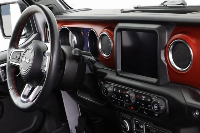 Photo of 2023 Silver Zynith Clearcoat Jeep Wrangler