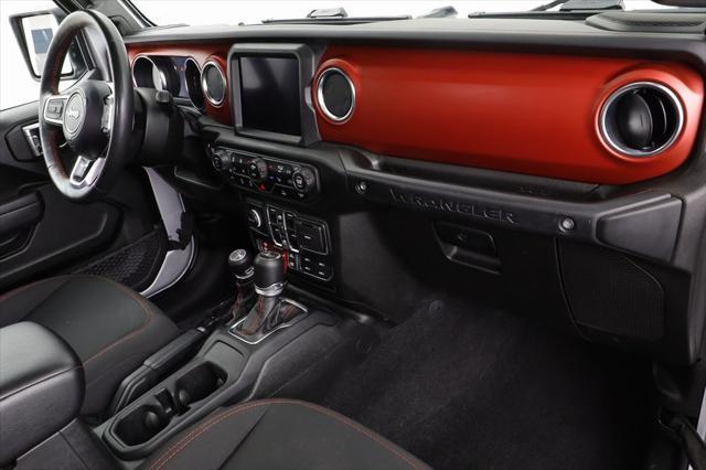 Photo of 2023 Silver Zynith Clearcoat Jeep Wrangler