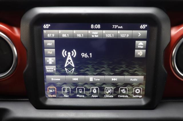 Photo of 2023 Silver Zynith Clearcoat Jeep Wrangler