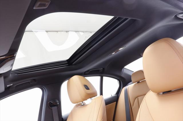 Photo of 2025 Mineral White Metallic BMW 330
