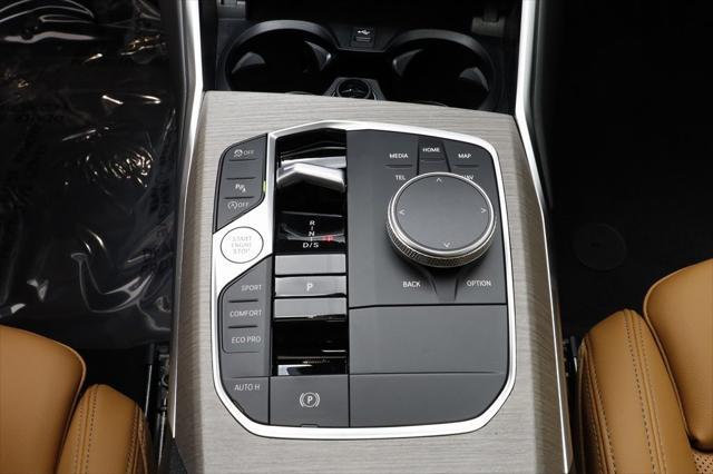 Photo of 2025 Mineral White Metallic BMW 330
