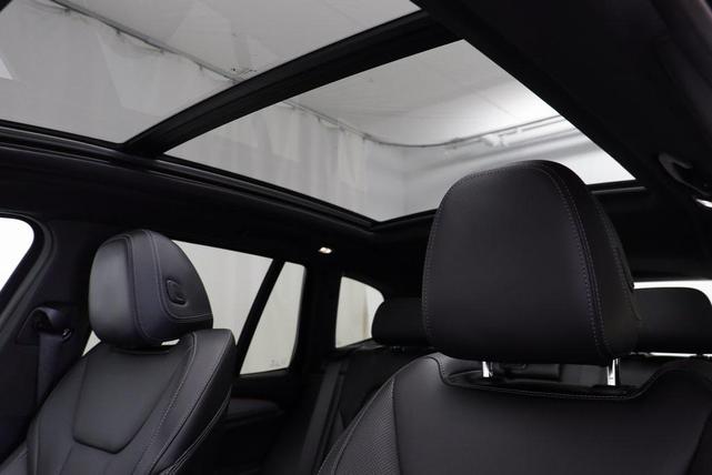Photo of 2024 Phytonic Blue Metallic BMW X3