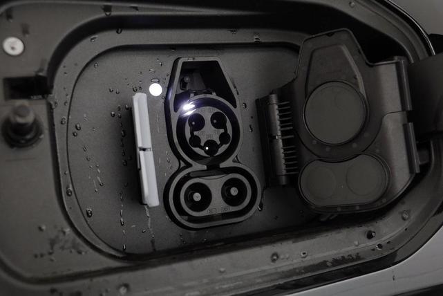 Photo of 2026 Black Sapphire Metallic BMW iX