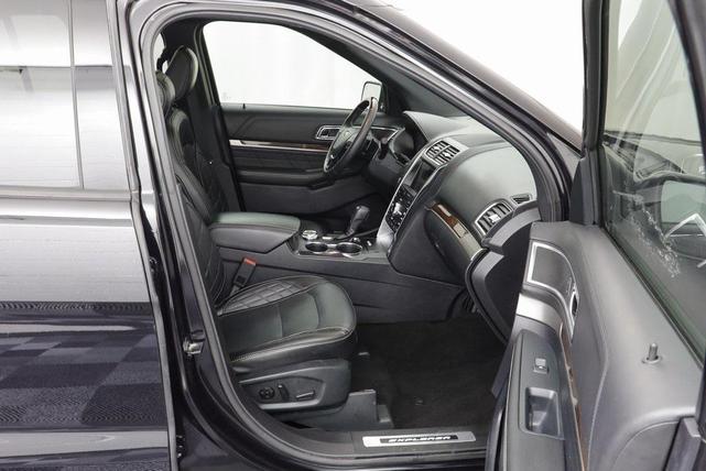 Photo of 2019 Agate Black Metallic Ford Explorer