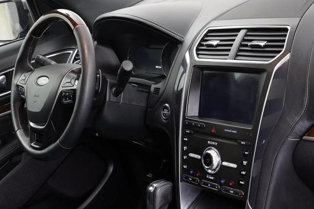 Photo of 2019 Agate Black Metallic Ford Explorer