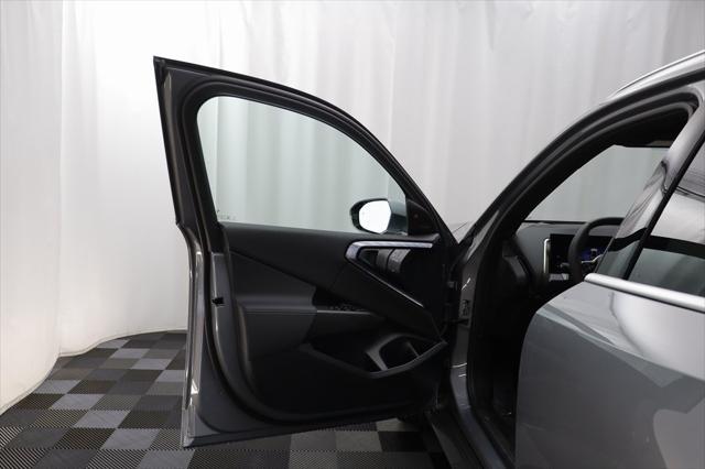 Photo of 2025 Skyscraper Gray Metallic BMW X3