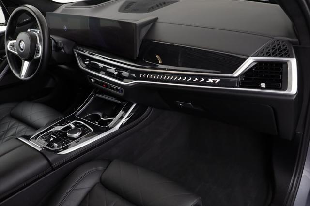 Photo of 2023 Skyscraper Grey Metallic BMW X7