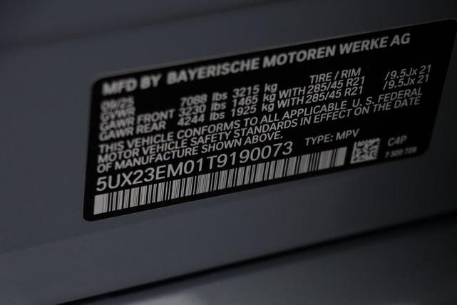 Photo of 2026 Brooklyn Grey Metallic BMW X7