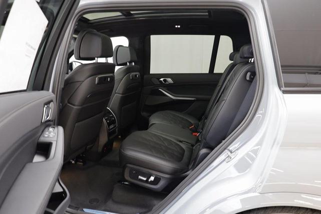 Photo of 2026 Brooklyn Grey Metallic BMW X7