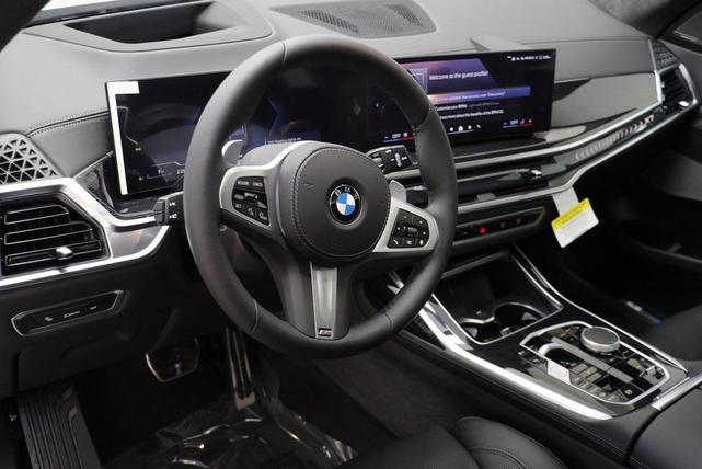 Photo of 2026 Brooklyn Grey Metallic BMW X7