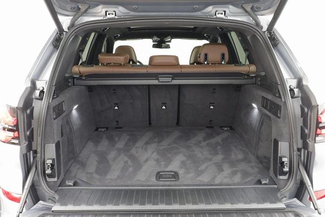 Photo of 2025 Skyscraper Grey Metallic BMW X5