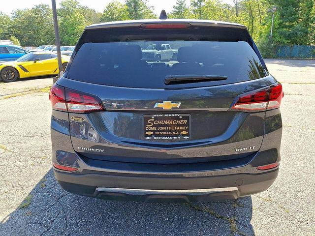Photo of 2022 Iron Gray Metallic Chevrolet Equinox