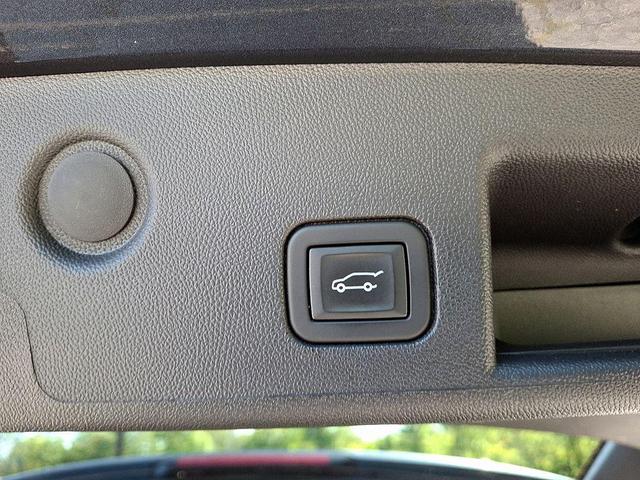 Photo of 2022 Iron Gray Metallic Chevrolet Equinox