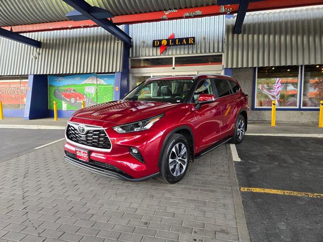 Photo of 2024 Ruby Flare Pearl Toyota Highlander