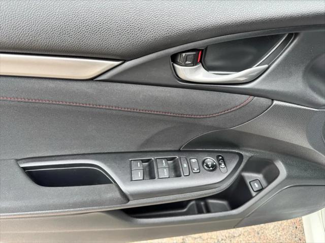 Photo of 2019 Platinum White Pearl Honda Civic Si