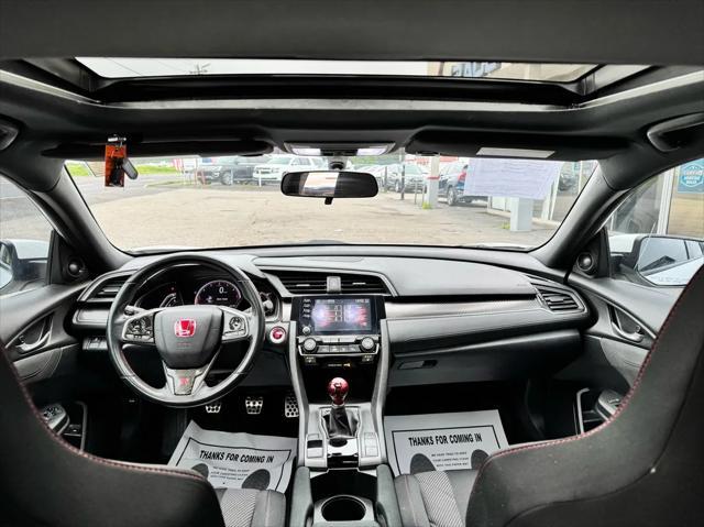 Photo of 2019 Platinum White Pearl Honda Civic Si