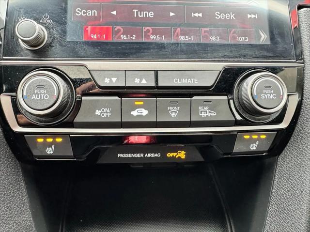 Photo of 2019 Platinum White Pearl Honda Civic Si