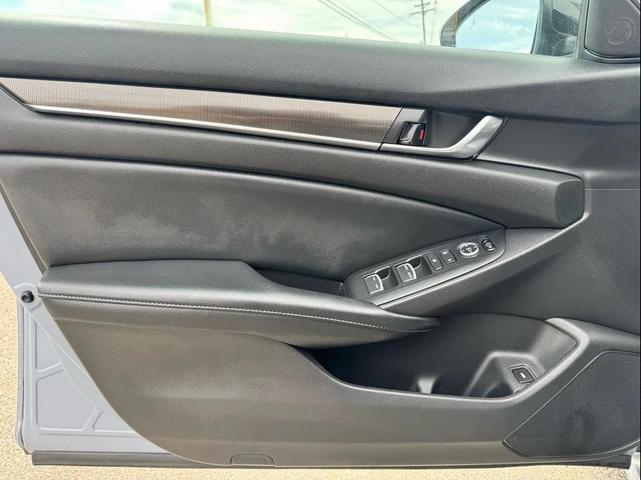 Photo of 2022 Sonic Gray Pearl Honda Accord