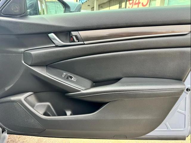 Photo of 2022 Sonic Gray Pearl Honda Accord