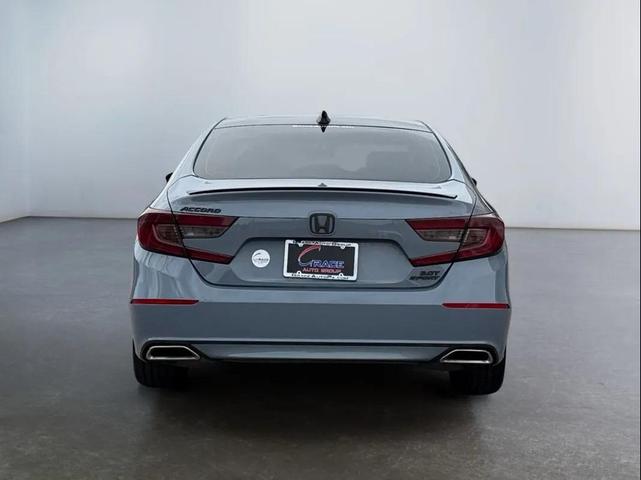 Photo of 2022 Sonic Gray Pearl Honda Accord