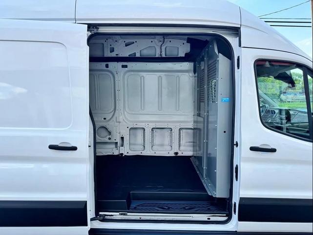 Photo of 2023 Oxford White Ford Transit-350