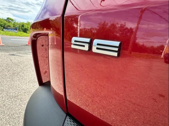 Photo of 2020 Magnetic Metallic Ford Escape