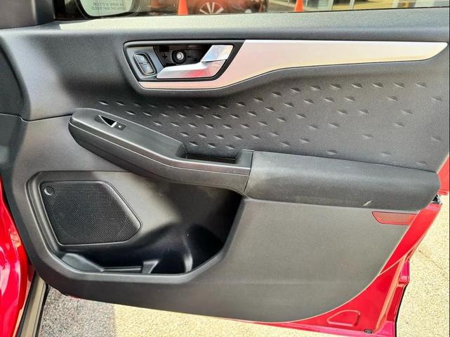 Photo of 2020 Magnetic Metallic Ford Escape