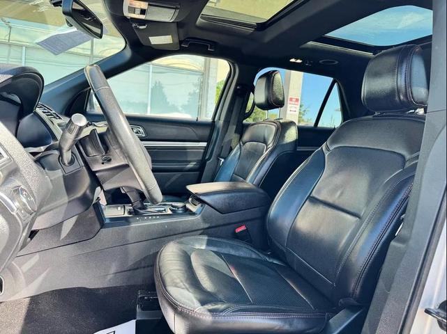 Photo of 2019 Ingot Silver Metallic Ford Explorer