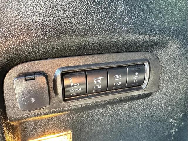 Photo of 2019 Ingot Silver Metallic Ford Explorer