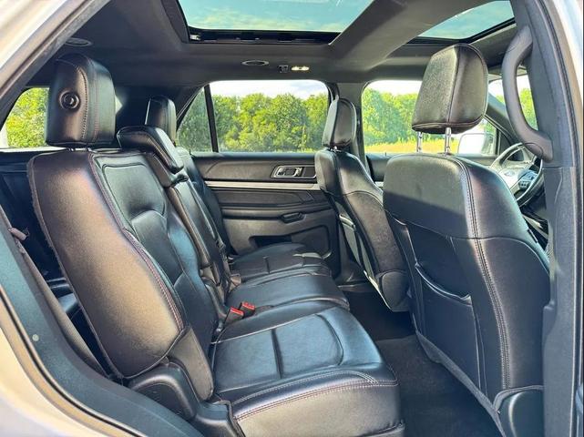 Photo of 2019 Ingot Silver Metallic Ford Explorer