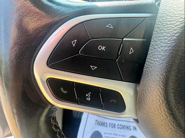 Photo of 2021 Velvet Red Pearlcoat Chrysler Pacifica