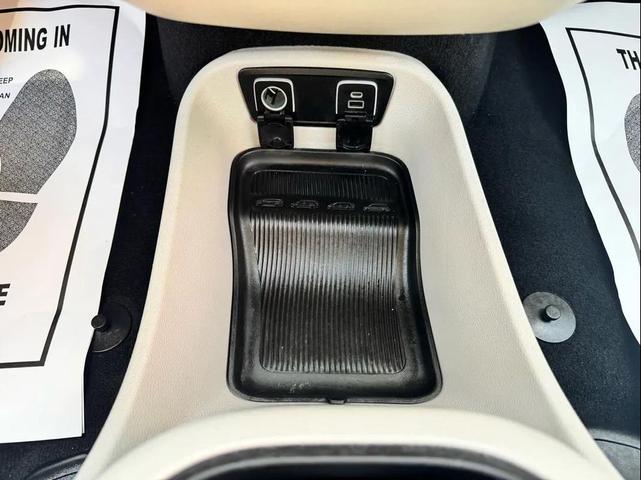 Photo of 2021 Velvet Red Pearlcoat Chrysler Pacifica