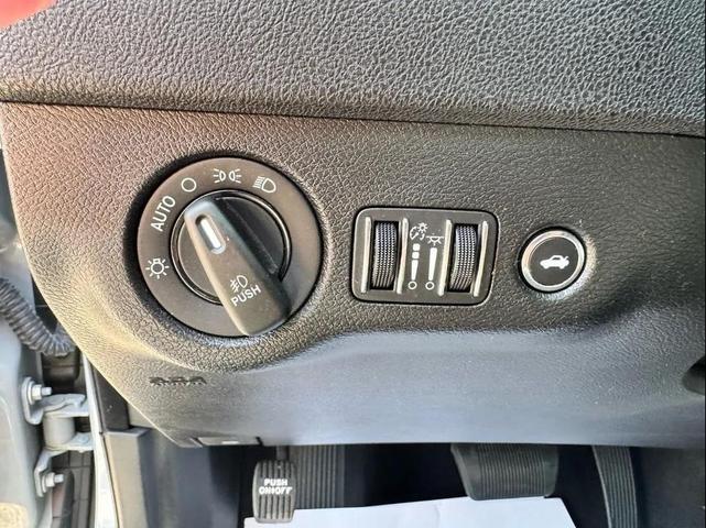 Photo of 2021 Gray Dodge Charger