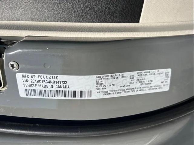 Photo of 2022 Gray Chrysler Pacifica