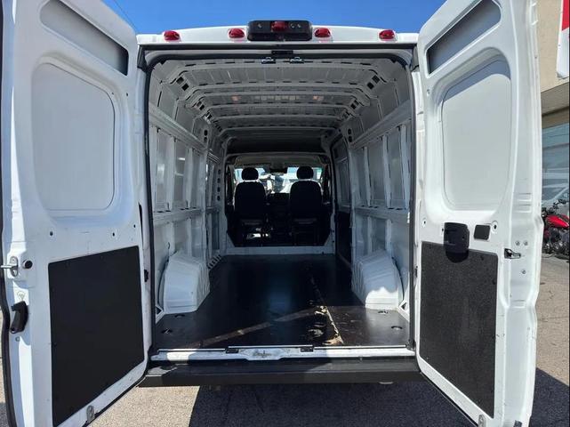 Photo of 2023 Bright White Clearcoat RAM ProMaster 3500