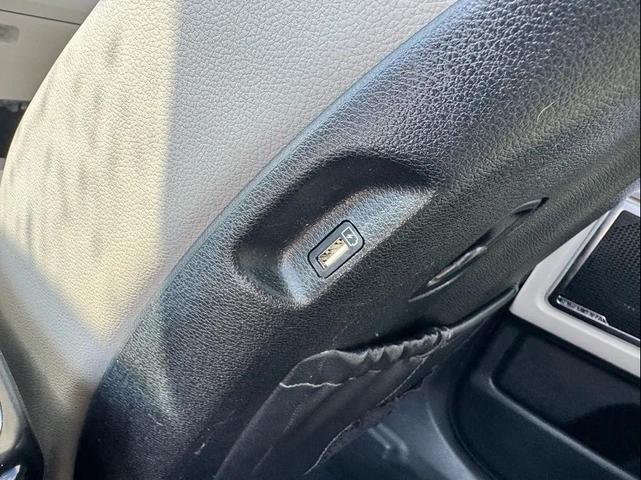 Photo of 2020 Snow White Pearl Kia Telluride