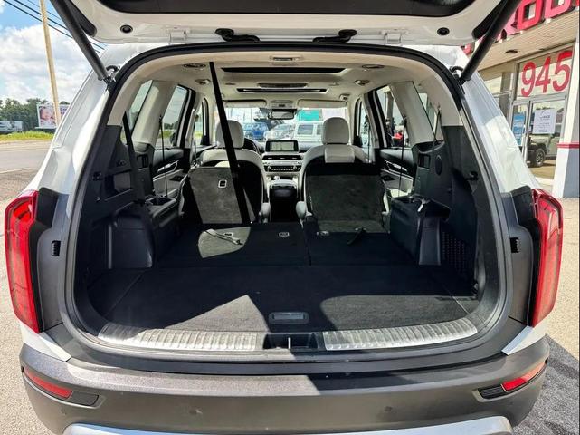 Photo of 2020 Snow White Pearl Kia Telluride