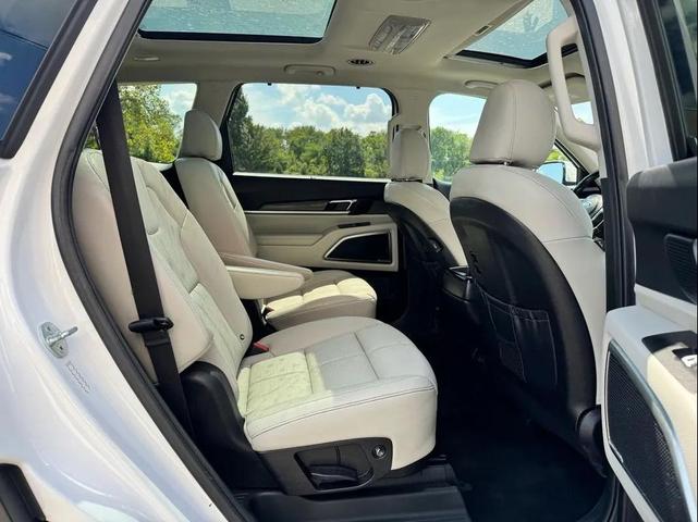 Photo of 2020 Snow White Pearl Kia Telluride