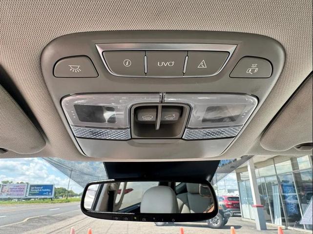 Photo of 2020 Snow White Pearl Kia Telluride