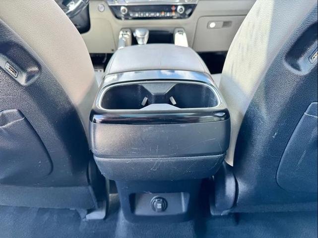 Photo of 2020 Snow White Pearl Kia Telluride
