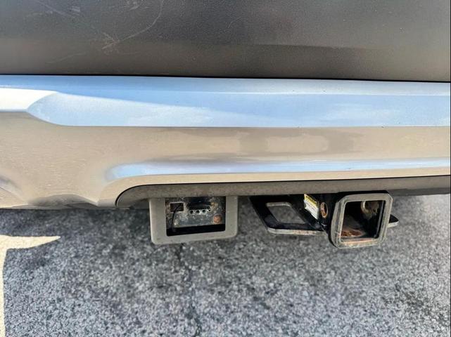 Photo of 2020 Snow White Pearl Kia Telluride