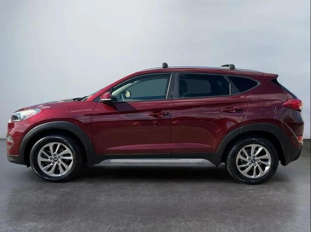 Photo of 2017 Red Hyundai TUCSON